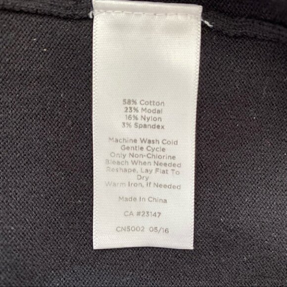 Talbots black jersey knit turtleneck sweater in a cotton  blend - Picture 6 of 7